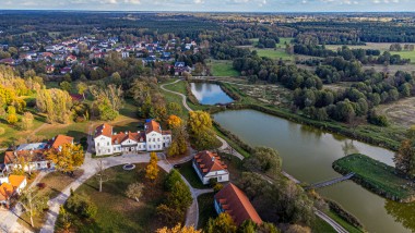 Pałac i Folwark Łochów