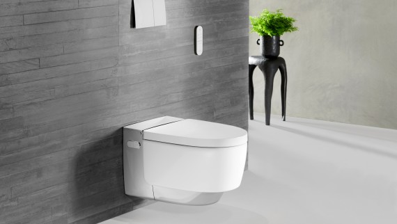 Geberit AquaClean Mera Comfort w wersji chromowanej z Sigma Geberit AquaClean Mera Comfort w wersji chromowanej z Sigma