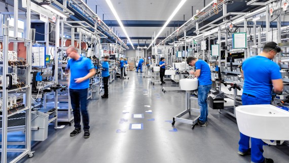 AquaClean Mera, produkcja w Jonie