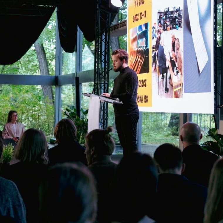 Konferencja Shigeru Ban Konferencja Shigeru Ban