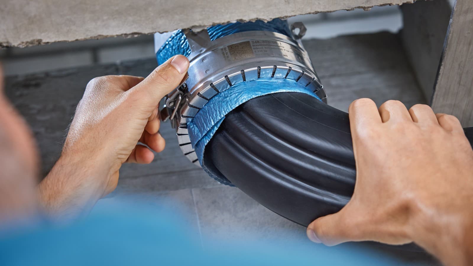 Montaż Geberit RS90 Plus na kolanie Geberit BottomTurn Montaż Geberit RS90 Plus na kolanie Geberit BottomTurn