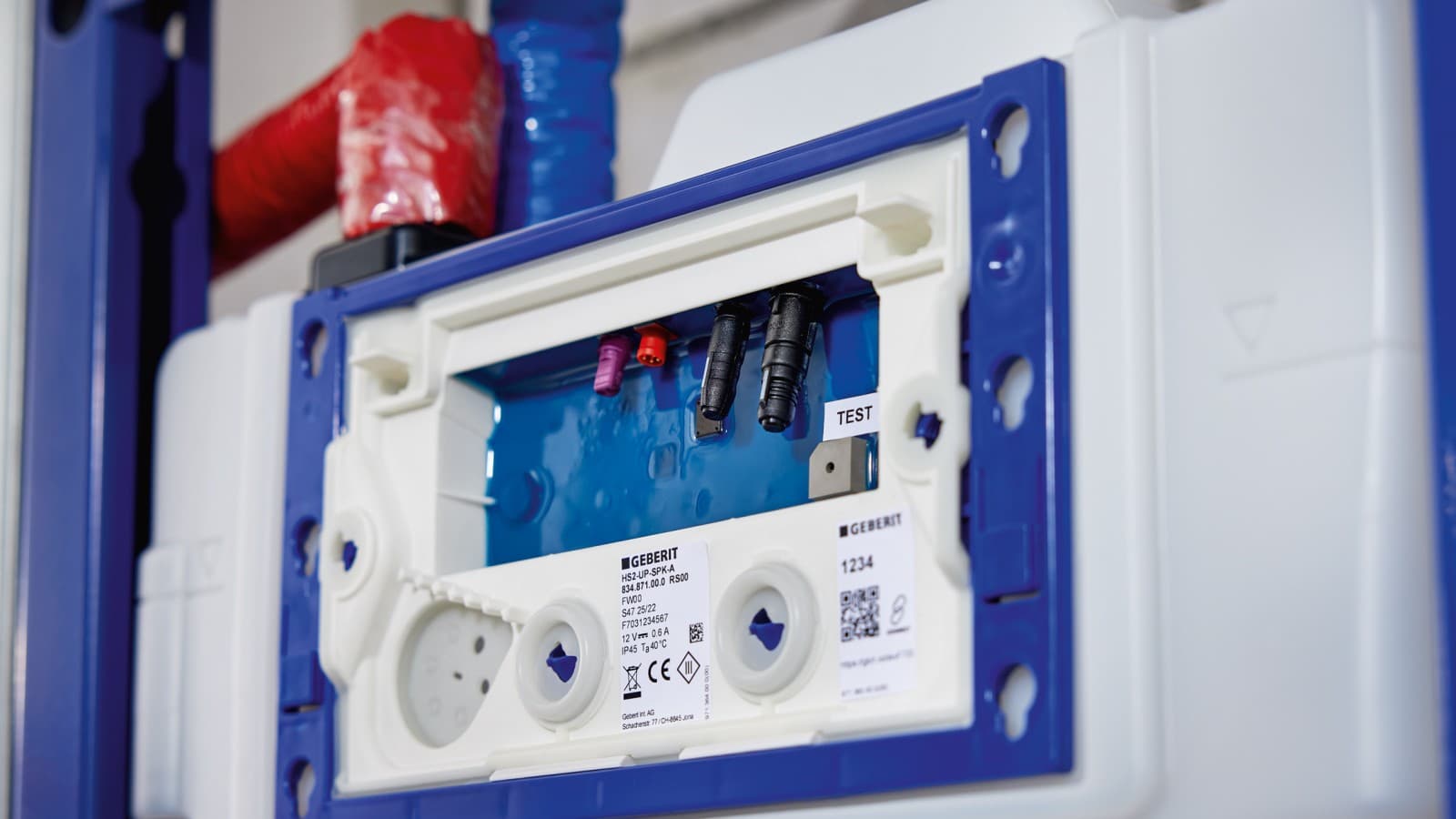 Sterowanie spłukiwaniem higienicznym Geberit HS30 w spłuczce podtynkowej Sterowanie spłukiwaniem higienicznym Geberit HS30 w spłuczce podtynkowej