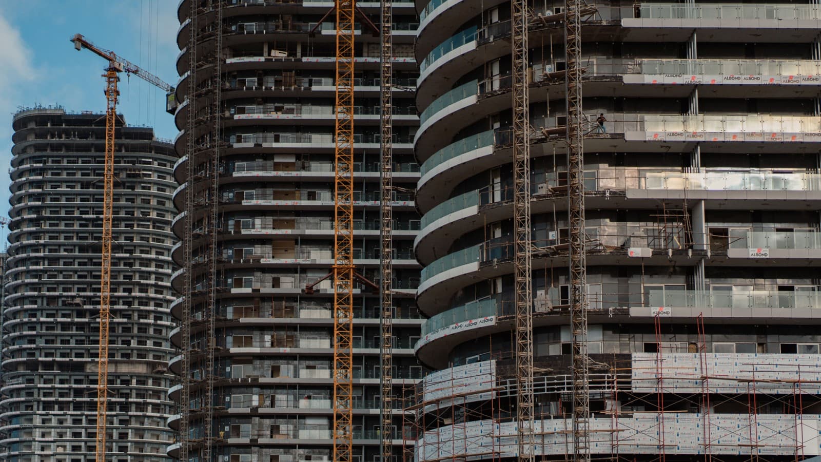 New Alamein City składa się z 18 wież New Alamein City składa się z 18 wież