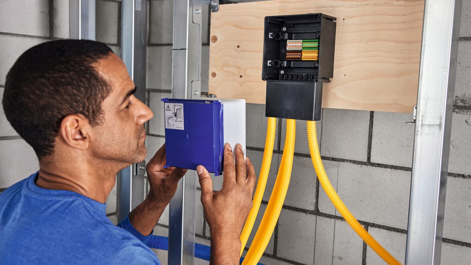 Instalacja bramki Geberit Gateway w systemach instalacyjnych Instalacja bramki Geberit Gateway w systemach instalacyjnych